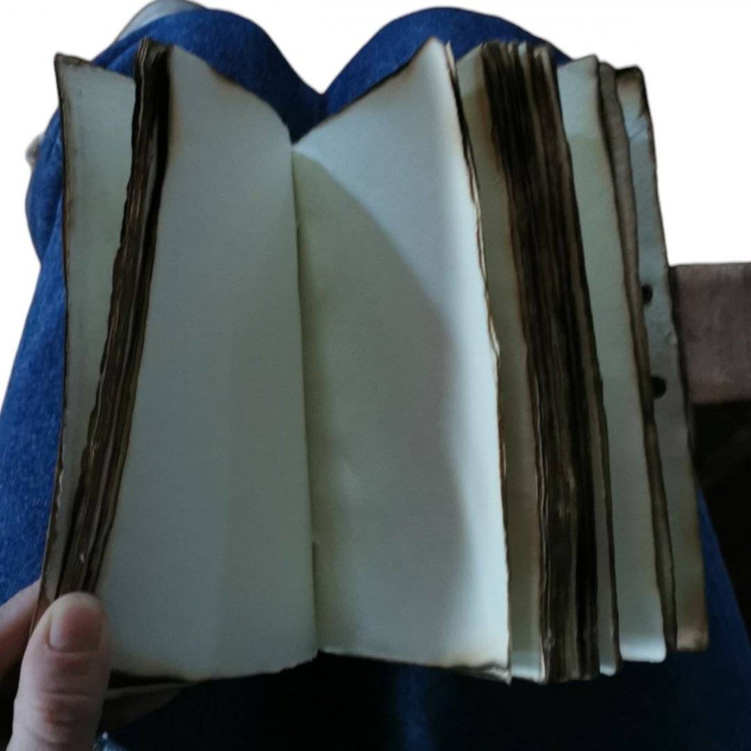 Agenda handmade din piele - Craniu cu Pentagrama