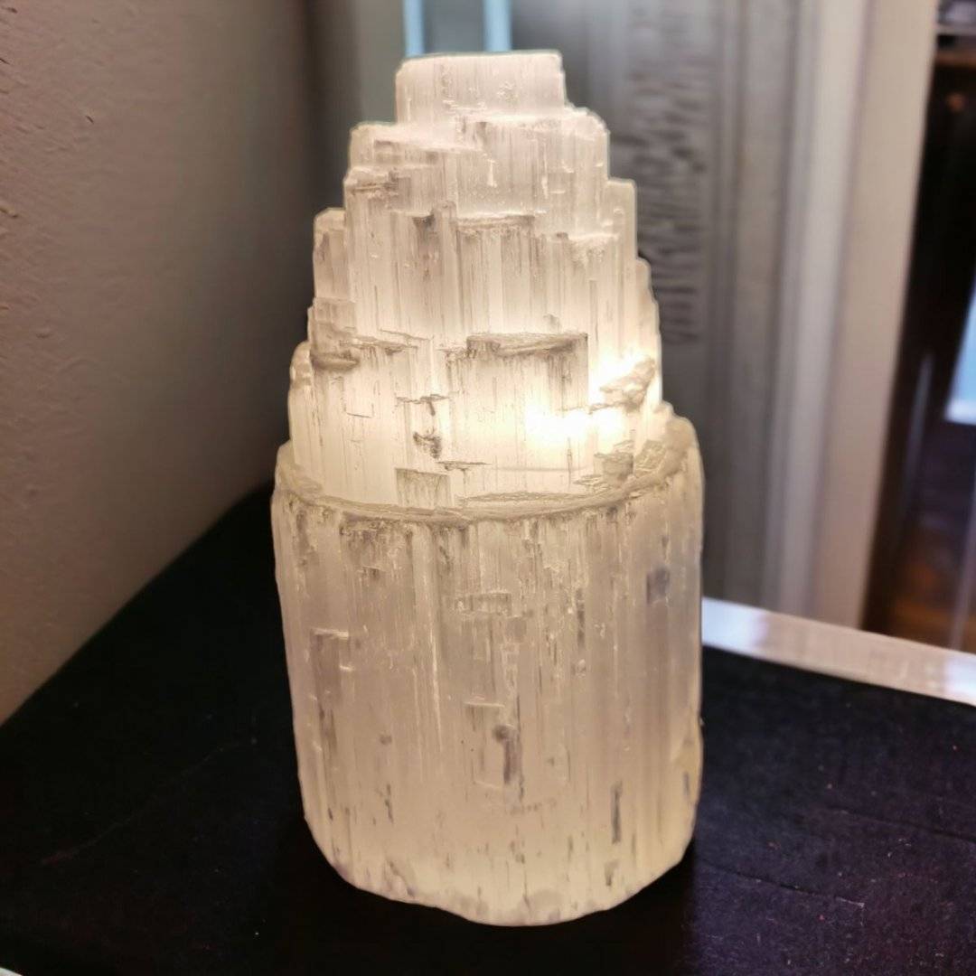 Lampa din selenit natural, 15 cm